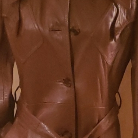 Vintage Trenchcoat - Picture 2 of 16